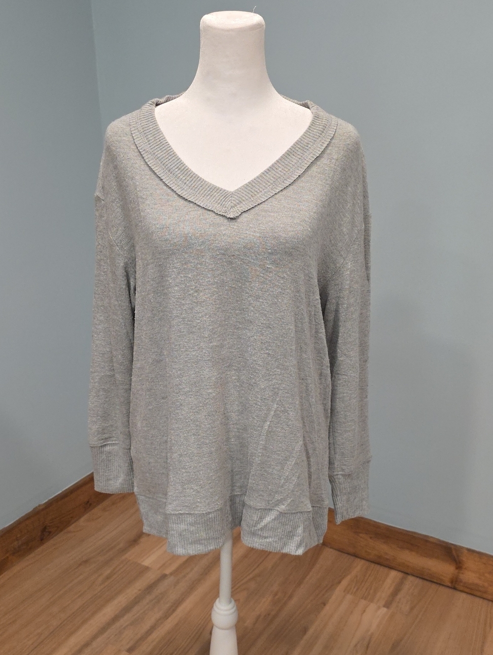Everleigh Lt Grey Sweater M